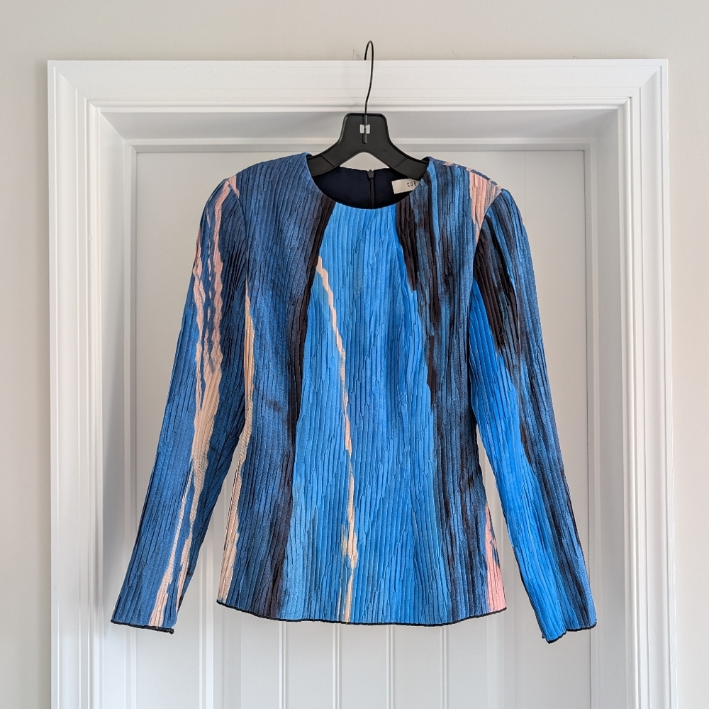 CUE | Brushstroke Plisse Long Sleeve Top